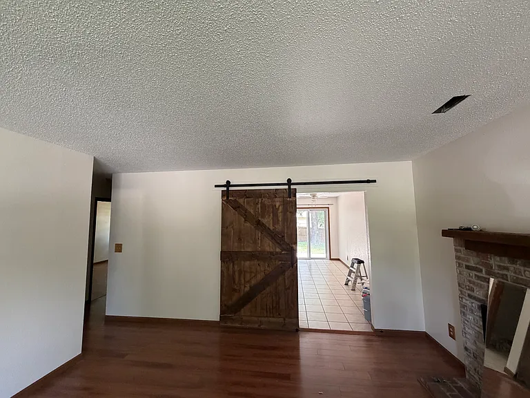 24 Twin Oaks Dr — Photo 10