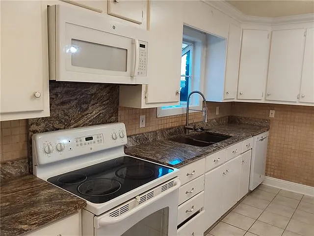2025 Starling Dr — Photo 14