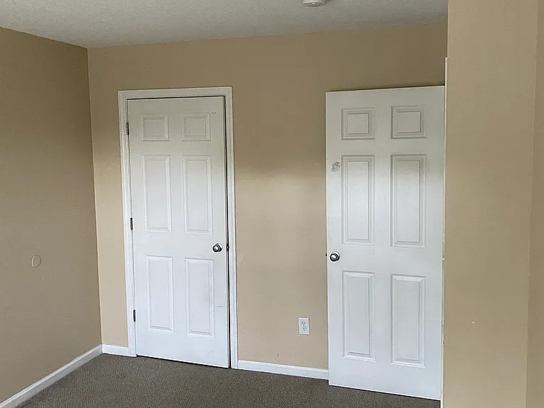 5207 Pomfret St — Photo 8