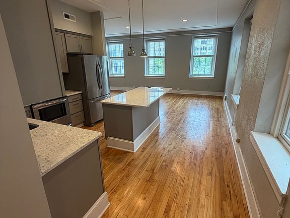 Kitchen / Living Room