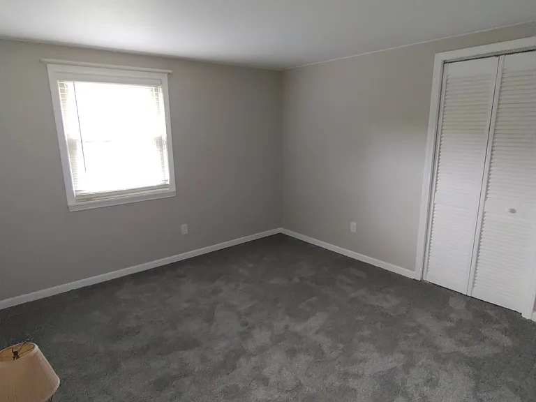 6205 Bixby Ave — Photo 9