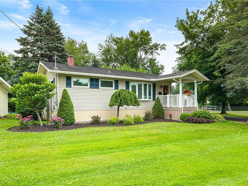 1st image of 400 Homestead Dr