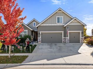 801 E Crest Ridge Dr, Meridian, ID 83642