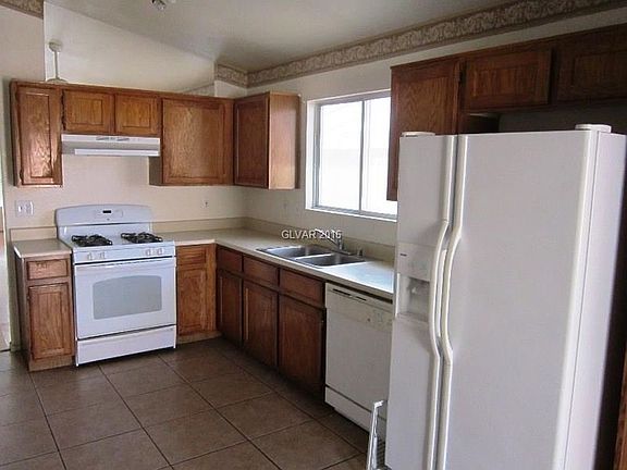 3rd image of 6370 Dallaswood Ln