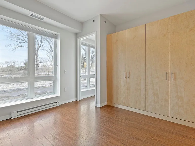 East River Apartments — Photo 13