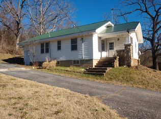 6 Bracken Rd, Marshfield, MO 65706