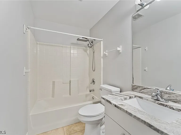 1240 NW 22nd Pl — Photo 31