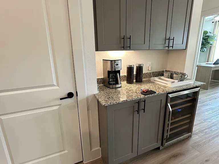 3035 Walnut Bend Ln — Photo 4