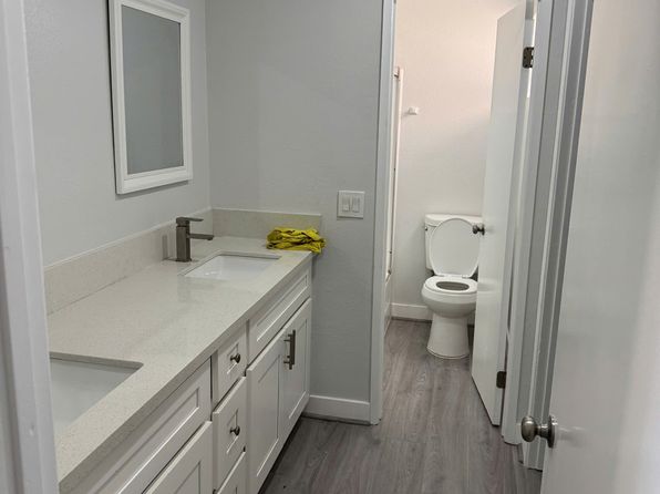 520 E Walnut St APT 11