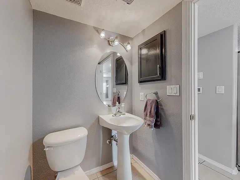 7200 Dancing Eagle Ave NE — Photo 8