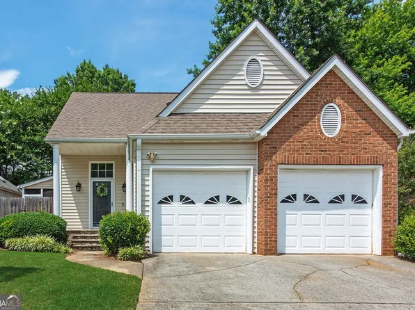 252 Dennis Dr, Alpharetta, GA 30009