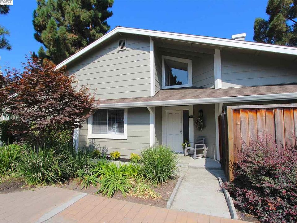 1st image of 2398 Croyden Pl