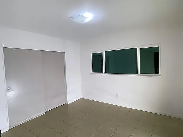 BEDROOM #1