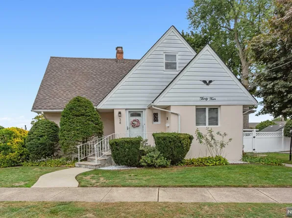 34 Central Ave, Saddle Brook, NJ 07663