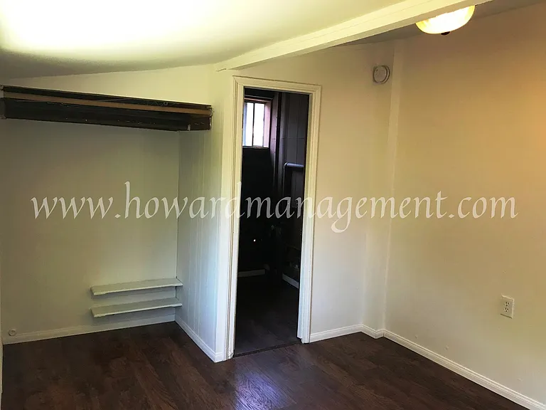 00551RI — Photo 12