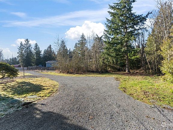 4th image of 20713 61st Avenue E
