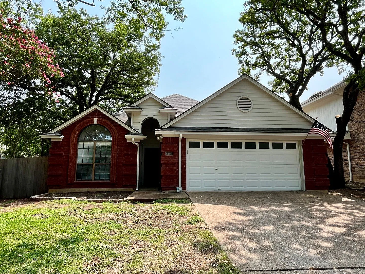 6105 Paradise — Photo 1