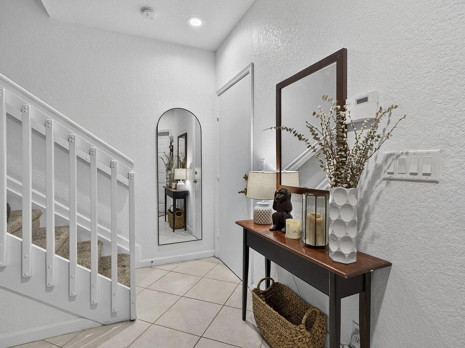 2 bed, 2.5 bath, 1235 sqft, $2,650 — Photo 2