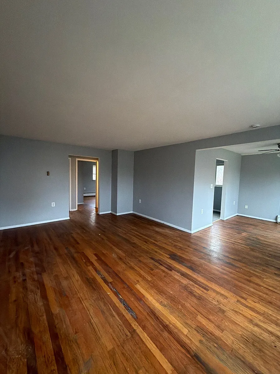 Building Photo - 4852 Yarmouth Pl #2