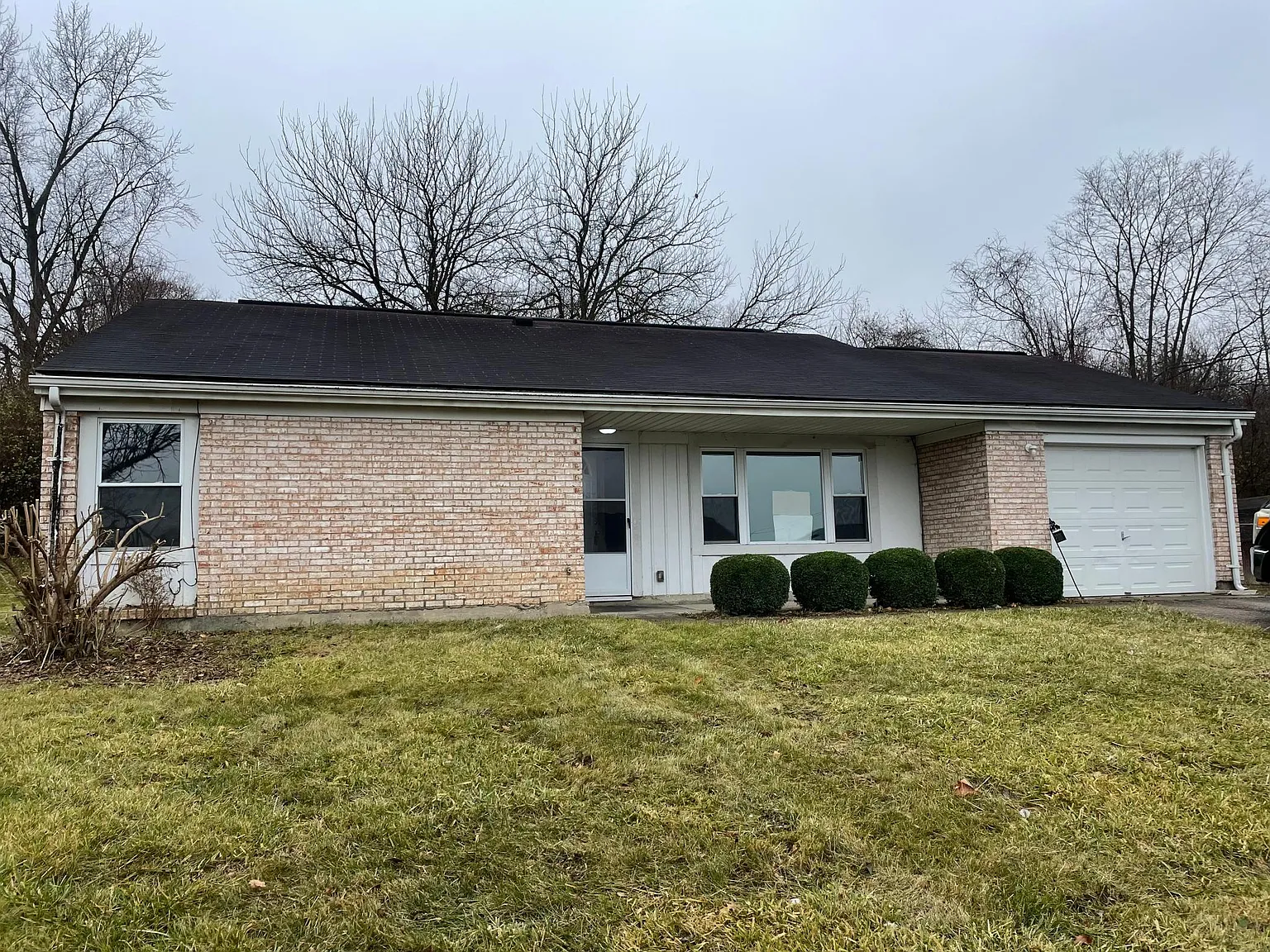 3 bed, 1170 sqft, $1,250 — Photo 1
