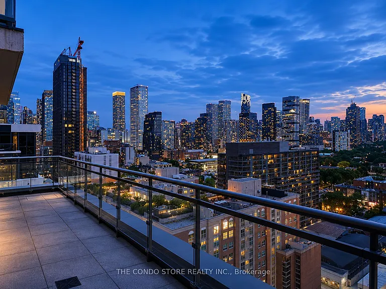 460 Adelaide St E #Penthouse 103 — Photo 28
