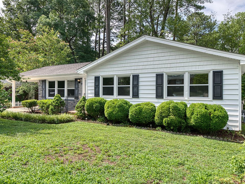 1st image of 715 White Oak Dr