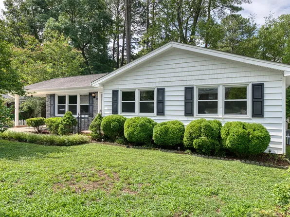 715 White Oak Dr, Cary, NC 27513