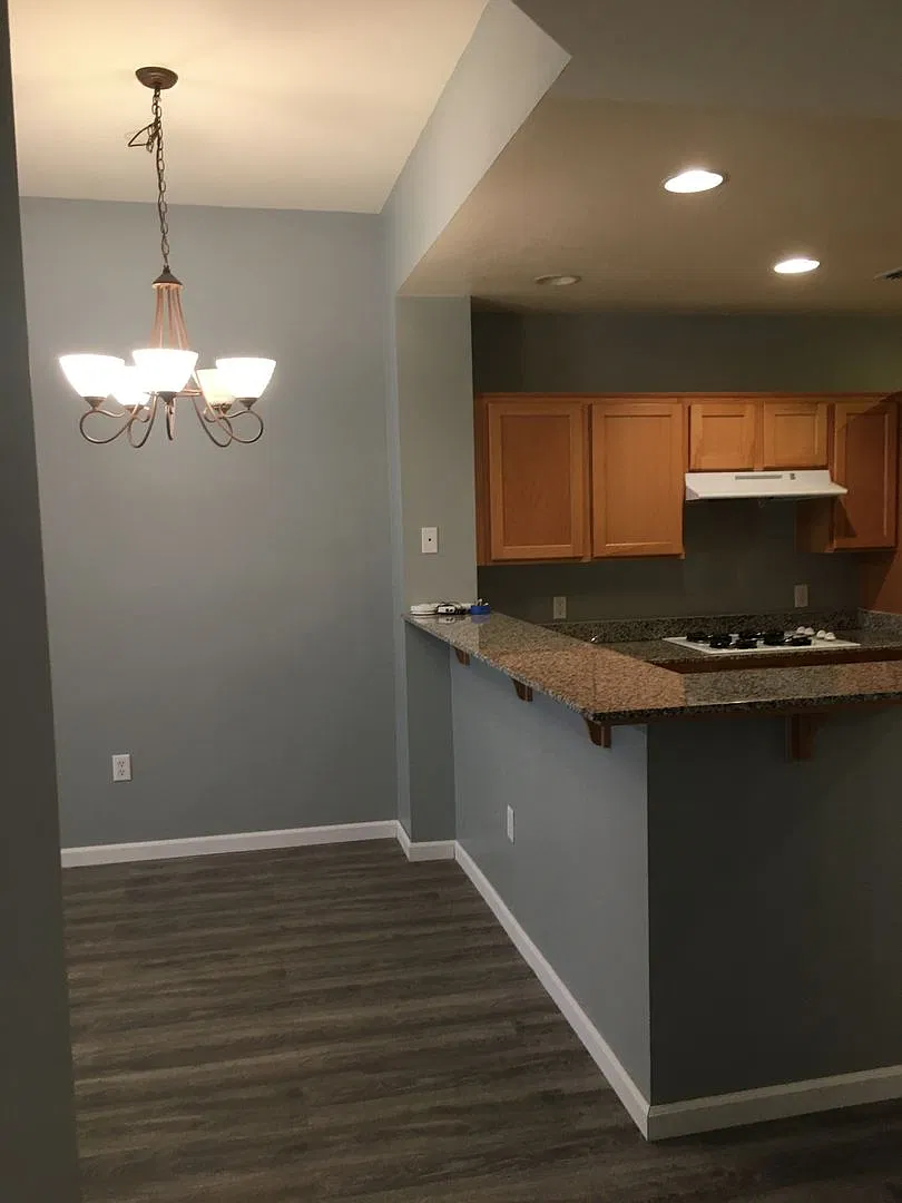 31 E Agate Ave — Photo 1