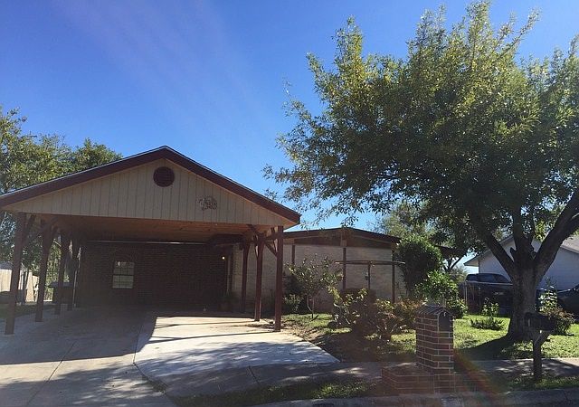 1st image of 7526 Apple Valley Dr