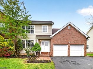 33 Nostrand Rd, Hillsborough, NJ 08844