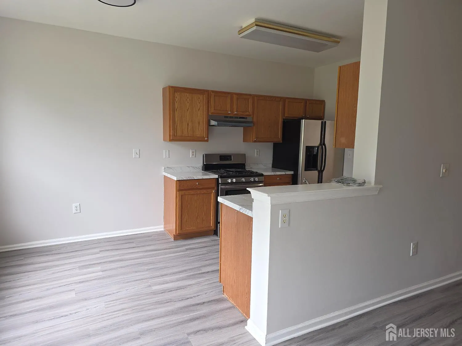 3 bed, 2.5 bath, $3,500 — Photo 4