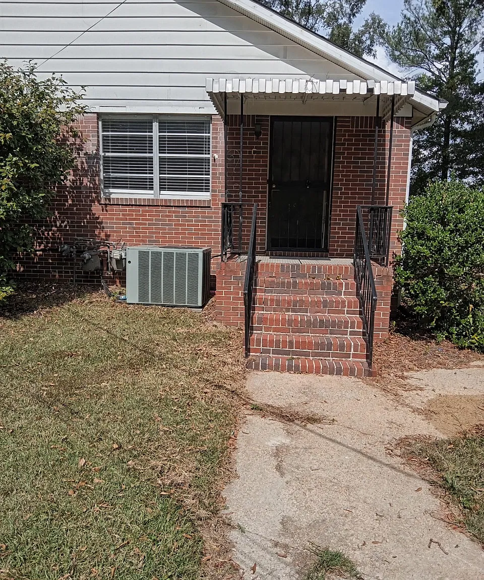 2 bed, 1000 sqft, $1,400 — Photo 1