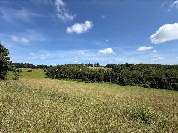30 Lamantia Ln, Blairsville, PA 15717