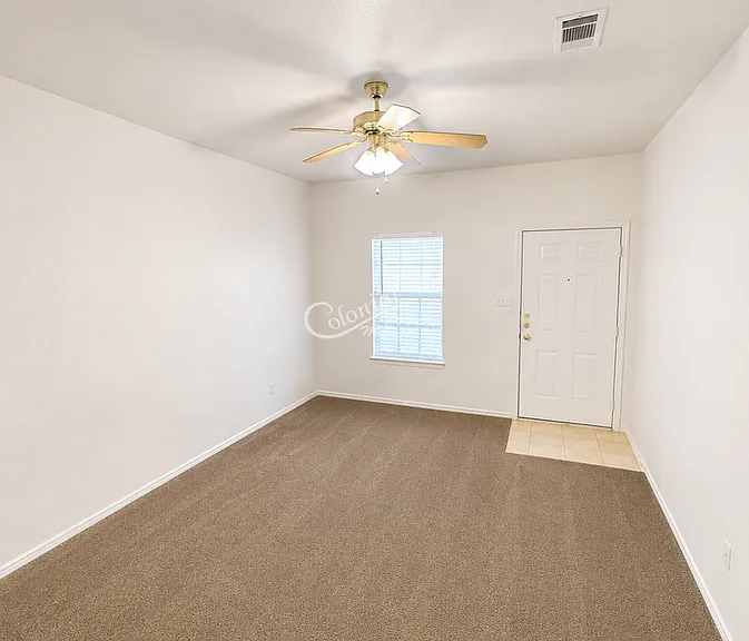 315 Janelle Dr #B — Photo 5