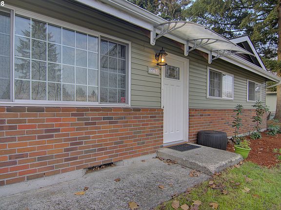 3rd image of 12705 NE 73rd St