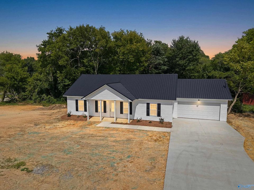 1st image of 260 Carrington Ln