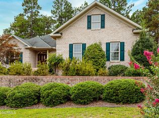 124 Callis Cir, West End, NC 27376
