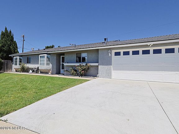 3rd image of 855 Crescent Ave