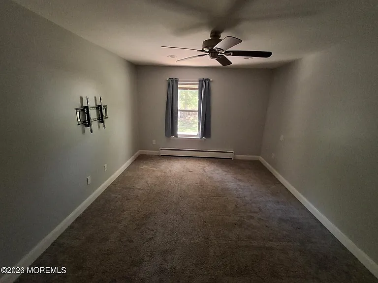 19 Driftwood Dr #212 — Photo 8