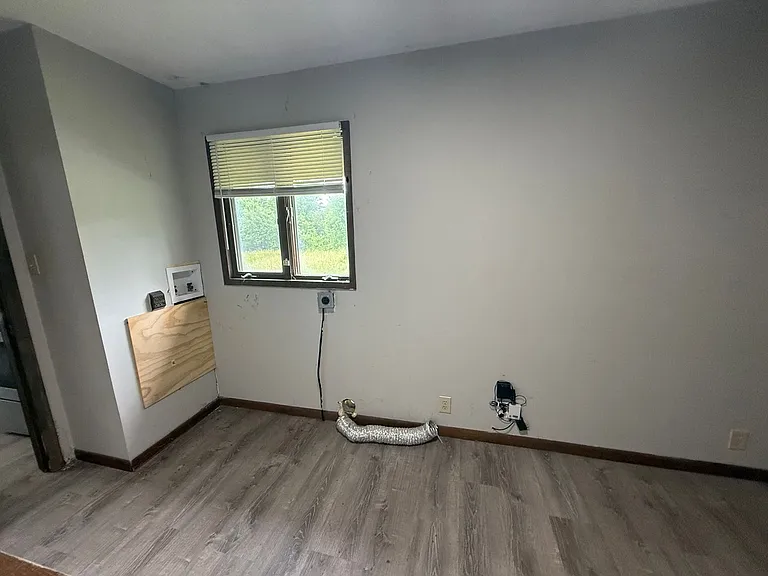4284 Jefferson St — Photo 15