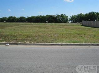 1725 Shawnee Dr, Cleburne, TX 76033