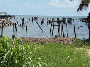 121 Lakeview Dr, Slidell, LA 70458