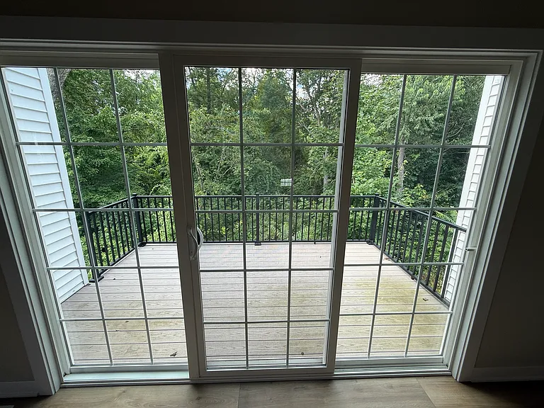 1604 Melanie Ln — Photo 8