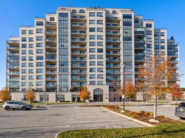 240 Villagewalk Blvd #204, London, ON N6G 0P6