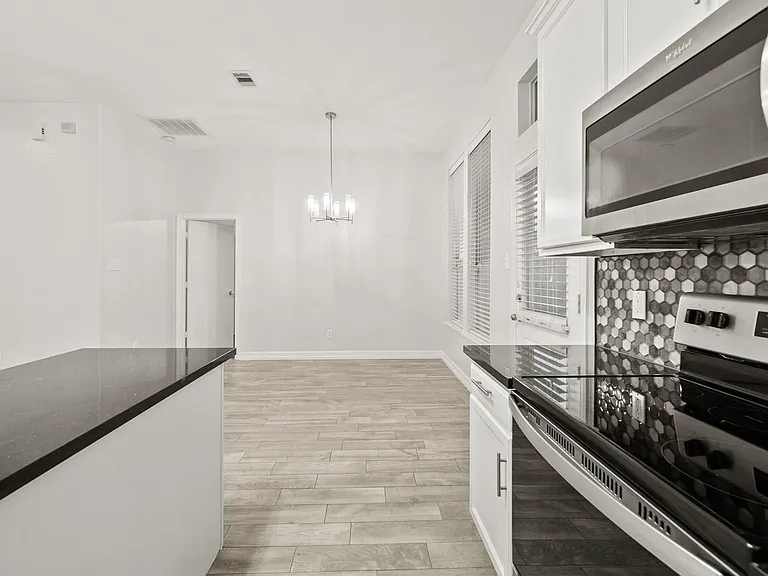 15218 Arnold — Photo 12