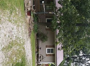 19443 Deer Run Ln, Brighton, IL 62012