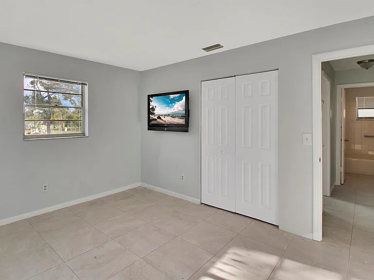 3040 Martin Ave — Photo 10