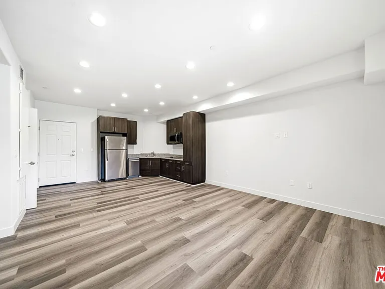 1408 W Washington Blvd #101 — Photo 4