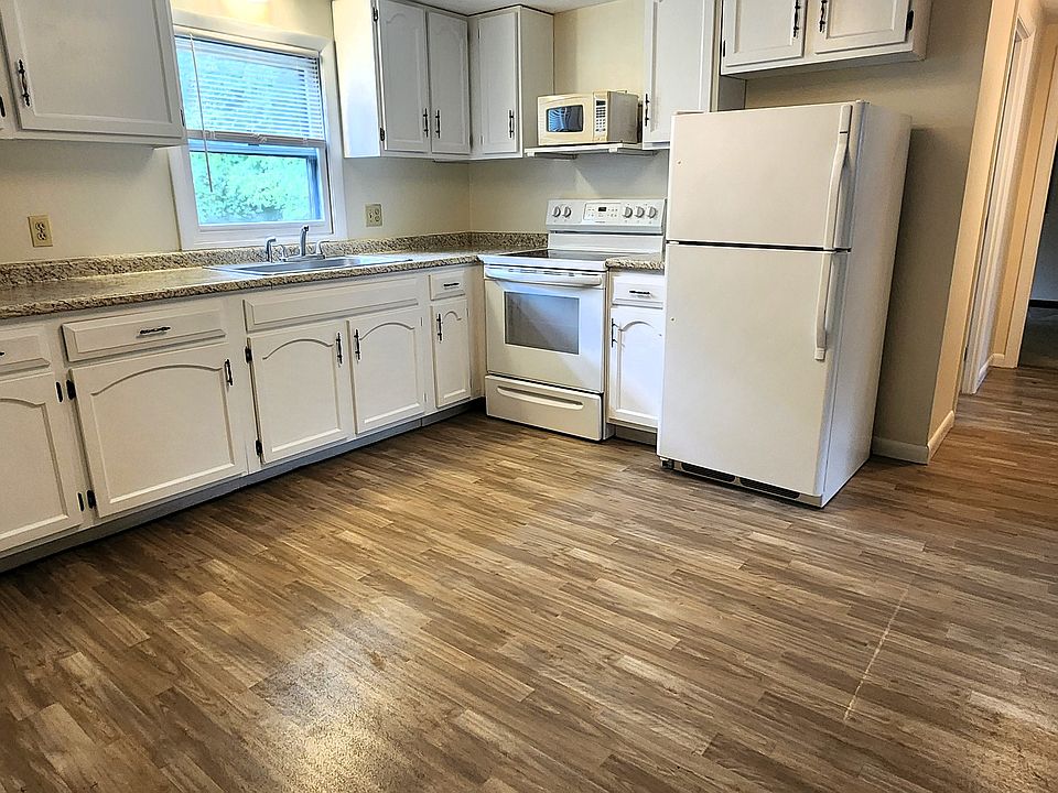 eat in kitchen