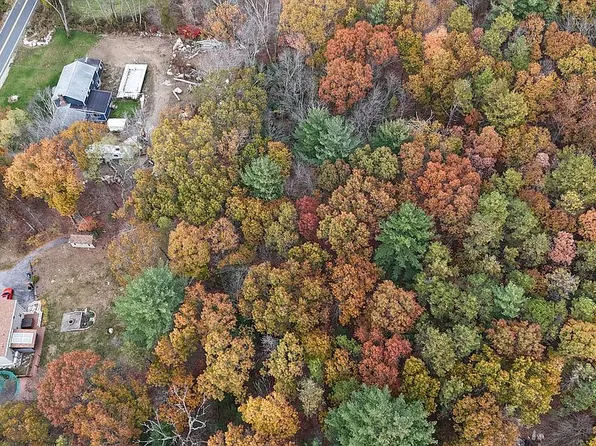 14 Kettle Hill Rd, Uxbridge, MA 01569